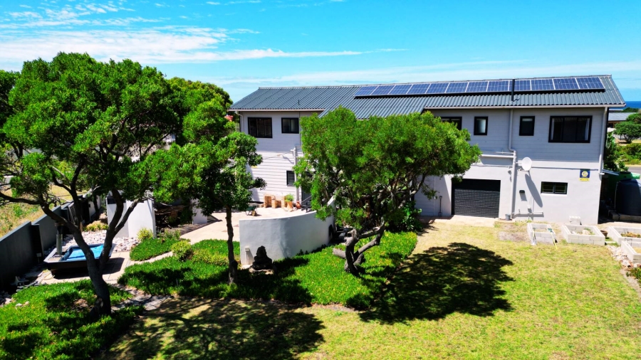 To Let 3 Bedroom Property for Rent in Sandbaai Western Cape